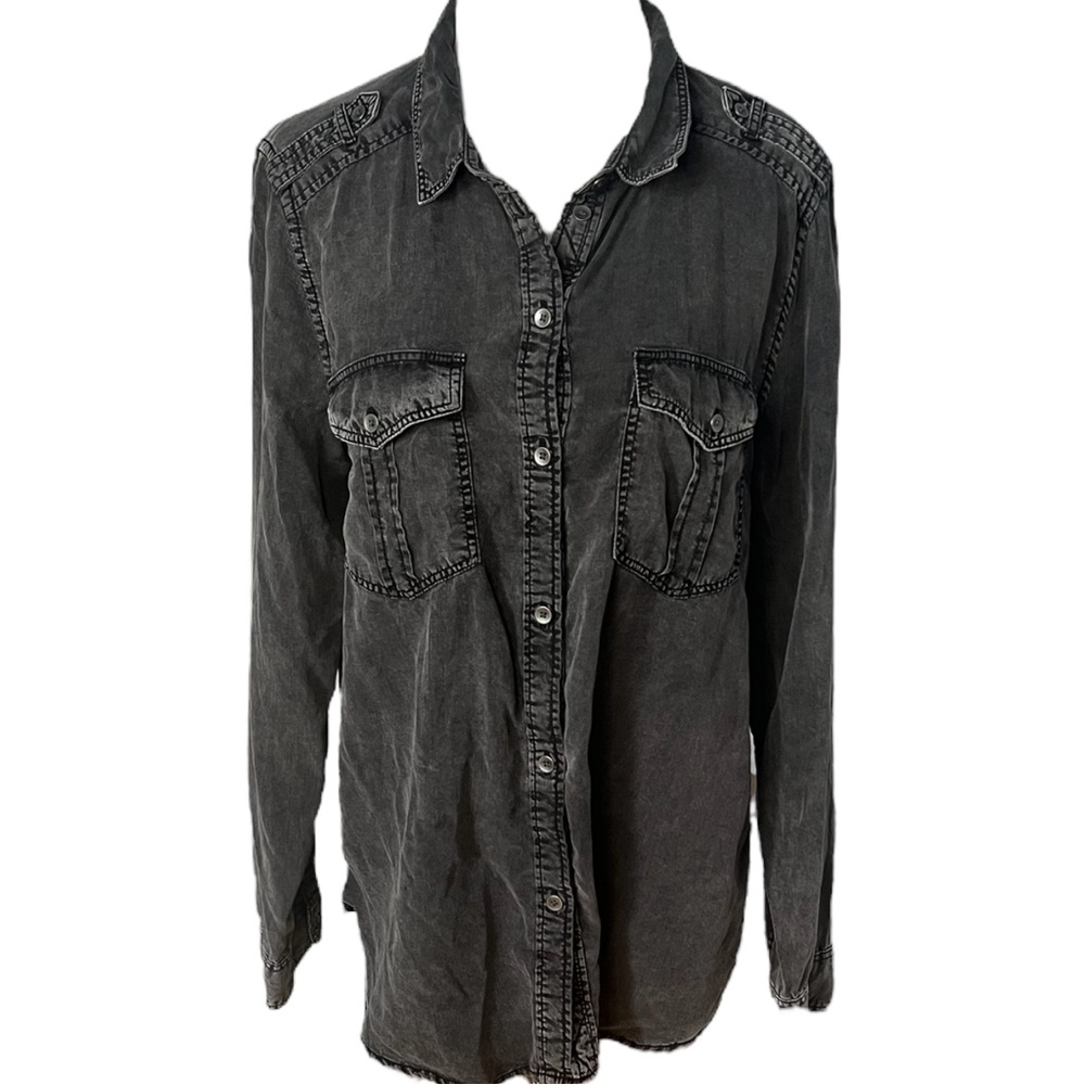American Eagle Black Heathered Button Down Shirt
